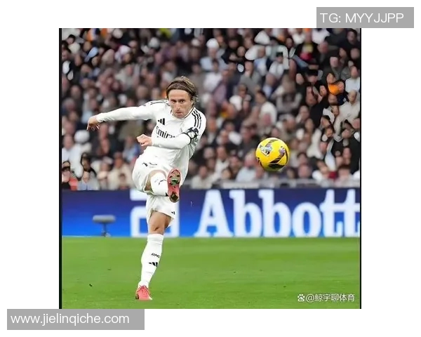 足球传奇回忆:魔笛带领虚影球星重温绿茵辉煌岁月 足球传奇回忆:魔笛带领虚影球星重温绿茵辉煌岁月